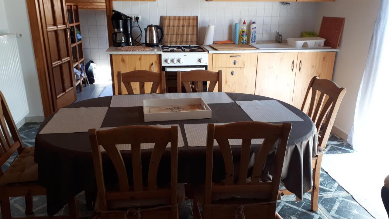 Feher Rozsa Apartman Черсегтомай Экстерьер фото